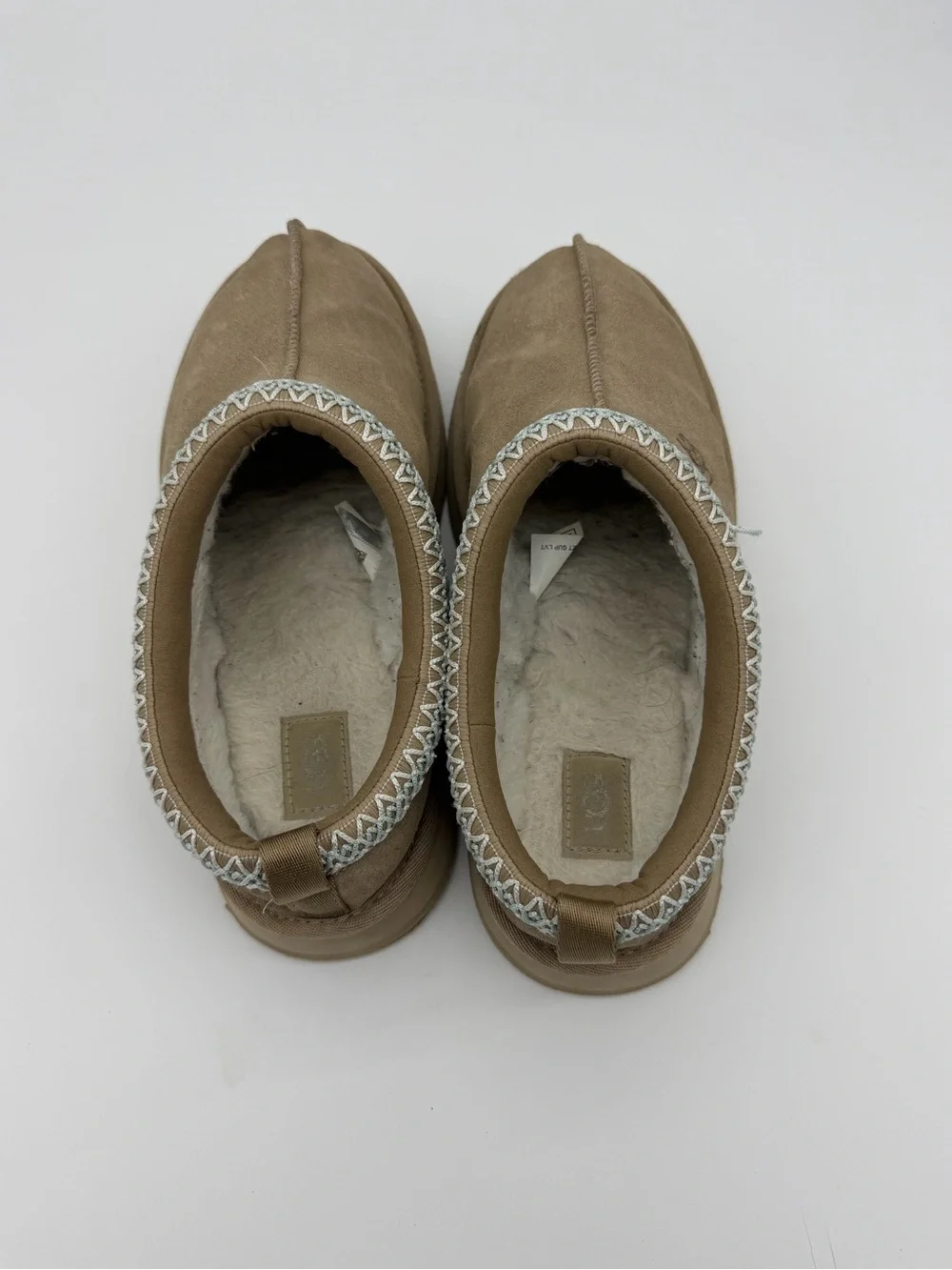 UGG Tasman Slipper Mustard Seed Suede Youth 6 Fits Women 7.5 - 8 Platform 114377